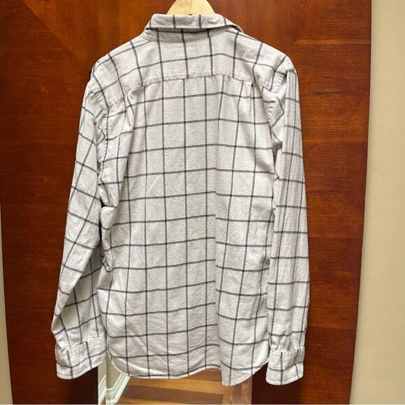 Rodd & Gunn Cotton Flannel Button Down Shirt Large - Picture 7 of 8